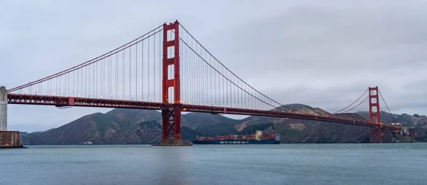 Picture Famous Golden Gate Bridge San Fran Shortly Sunset Golden — Stock Photo, Image