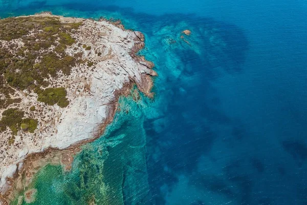 Een Prachtig Landschap Van Turquoise Zee Eiland Rotsformaties Aan Griekse — Stockfoto