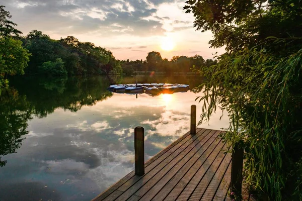 Una Stazione Barche Lago Tramonto Ludwigsburg Germania — Foto Stock