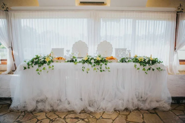 Bröllopsbordet Dekoration Hallen — Stockfoto