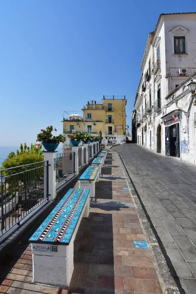Egy Utca Raitóban Egy Falu Amalfi Part Hegyeiben — Stock Fotó