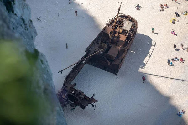 Aerial View Wrecked Ship People Walking Zakynthos Bay Greece — Stock Photo, Image