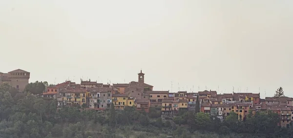 Uma Paisagem Urbana Cênica Uma Vila Medieval Dozza Itália — Fotografia de Stock