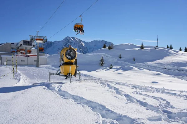 Ski Lift Snowy Hill Pennine Alps — Stock Photo, Image