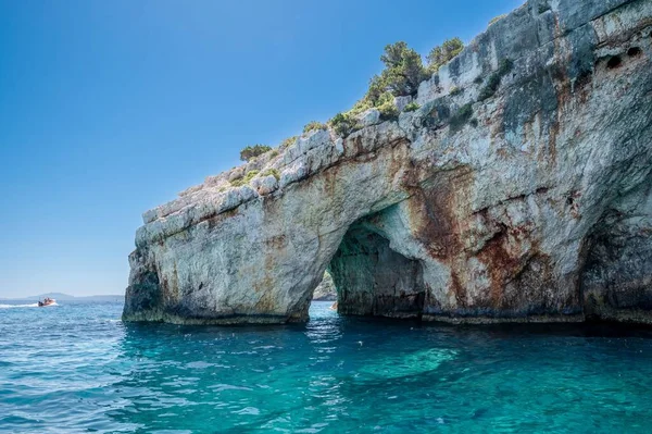 Een Close Shot Van Blauwe Grotten Zakynthos Griekenland Zomer — Stockfoto