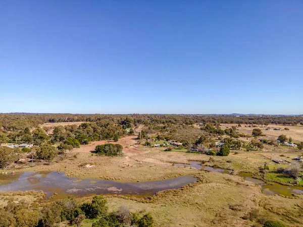 Luftaufnahme Eines Teils Des Okavango Deltas Mit Waldhintergrund — Stockfoto