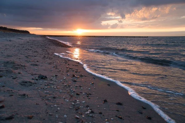 波罗的海上空美丽的落日 — 图库照片