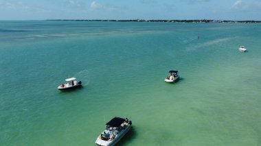 Florida Keys 'teki İslami Kum Bar' ın Şubat ayında DJI insansız hava aracı ile çekilmiş fotoğrafı.