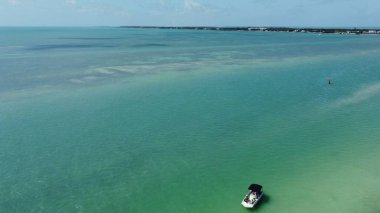 Florida Keys 'teki İslami Kum Bar' ın Şubat ayında DJI insansız hava aracı ile çekilmiş fotoğrafı.