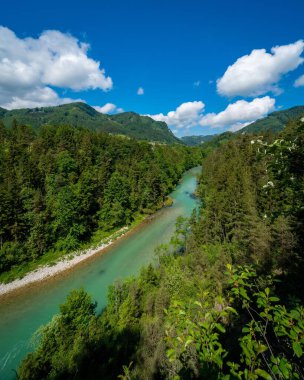 Avrupa 'nın en büyük ve en derin kanyonu Tara Nehri Kanyonu' nun havadan görünüşü.