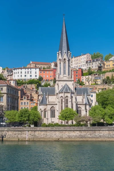 Vieux Lyon Kościół Saint Georges Nabrzeżu Kolorowe Domy Centrum Panorama — Zdjęcie stockowe