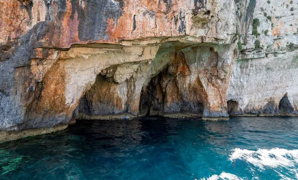 Scenic Witte Grotten Rond Azuurblauwe Zee Zakynthos Griekenland — Stockfoto