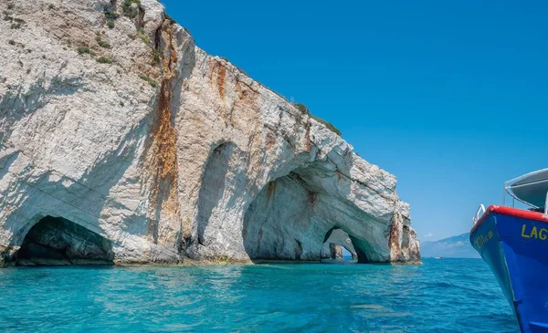 Scenic White Caves Azure Sea Bow Boat Zakynthos Greece — Stock Photo, Image
