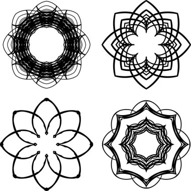 Beyaz arkaplanda izole edilmiş dört basit mandal kümesi