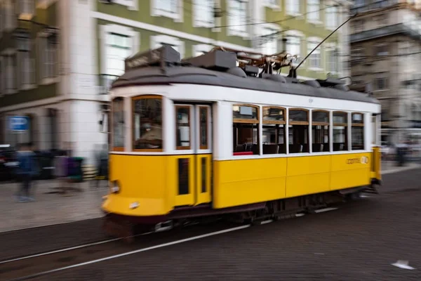 Elektryczny Tramwaj Kursujący Lizbonie Portugalia — Zdjęcie stockowe