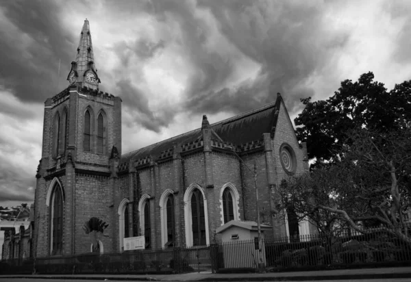 스페인 트리니다드 토바고에 대성당의 그레이 스케일 — 스톡 사진