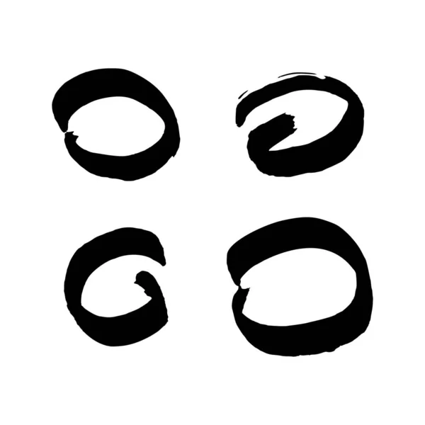 Svart Grunge Penseldrag Cirkelform Uppsättning Fyra Målade Bläckcirklar Bläckfläck Isolerad — Stock vektor