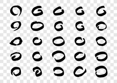 Siyah grunge fırça darbeleri daire şeklinde. Büyük boyalı mürekkep çemberleri. Mürekkep lekesi şeffaf arkaplanda izole edilmiş. Vektör illüstrasyonu