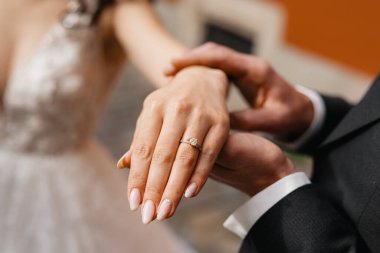 Gelin ve damat elleri