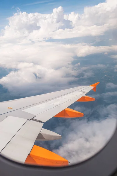Airplane Wing Seen Window Clouds Mountains Background — 스톡 사진