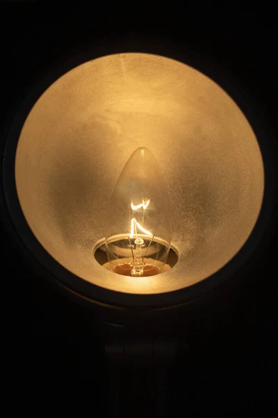 Lámpara Circular Con Una Bombilla Amarilla Encendida —  Fotos de Stock