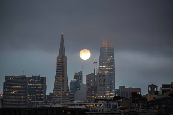 San Francisco Skyline July 2022 Supermoon Next Famous Landmark Buildings — 图库照片