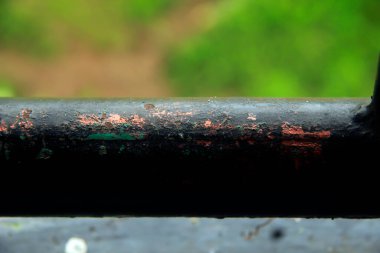 Balikpapan, Endonezya - 21 Mayıs 2022: Çitin evdeki fotoğrafı. 