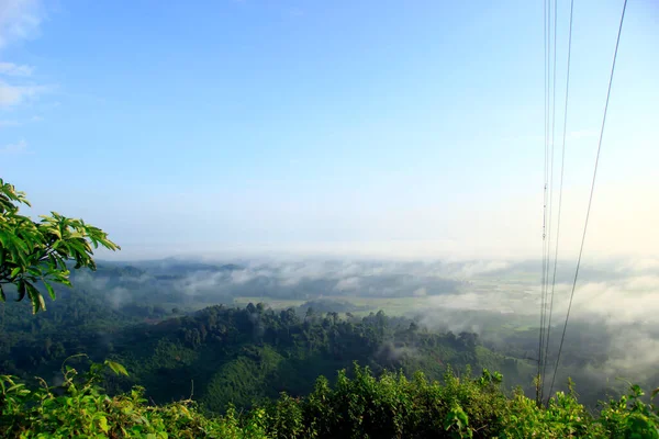 Природный Пейзаж Пике Букит Биру Тенггаронг Зеленые Форсты Чистое Голубое — стоковое фото
