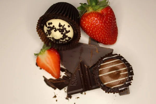 Pastel Chocolate Con Fresas Fresas — Foto de Stock