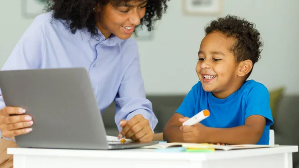 Portrait Cute African Boy Using Laptop Teacher Learning High Quality — Stockfoto