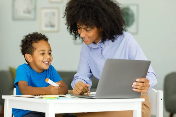 Portrait Cute African Boy Using Laptop Teacher Learning High Quality — Stockfoto