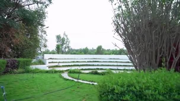 Uma Visão Pequeno Auditório Vazio Parque Livre Campus Universitário Durante — Vídeo de Stock