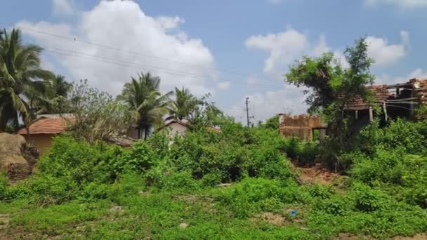 Старе Село Покинутими Або Розбитими Будинками Влітку Індії — стокове відео