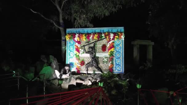 Une Vue Statue Des Femmes Indiennes Guerrière Hindoue Onake Obavva — Video