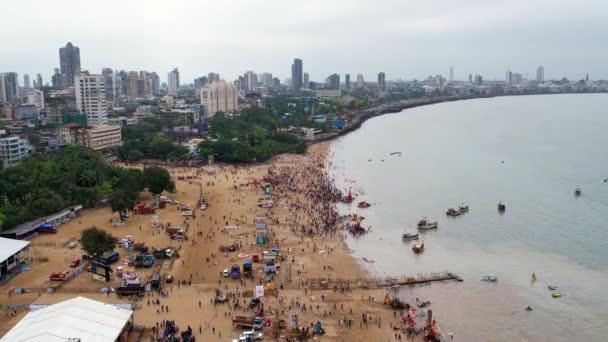 Вид Висоти Величезний Натовп Людей Пляжі Чоупатті Мумбаї Під Час — стокове відео