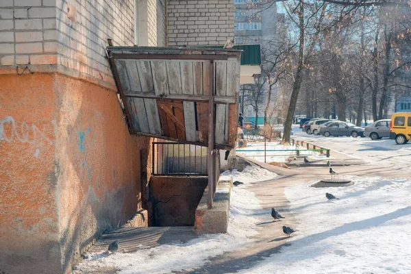 Шлях Покинутого Радянського Бункера Відлуння Холодної Війни — стокове фото