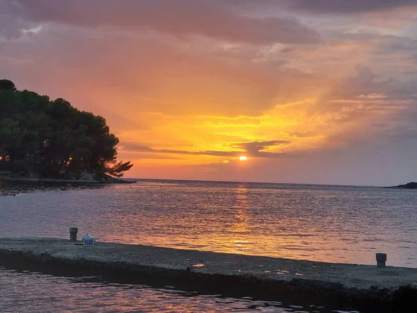 Güzel bir gün batımı manzarası