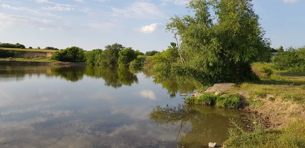  Göl manzaralı, Bashmachka köyü, Ukrayna