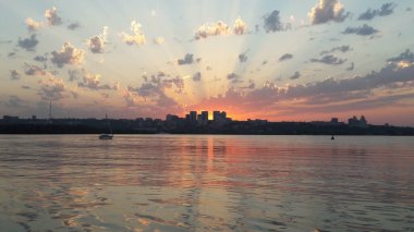  Dinyeper, Ukrayna 'da gün batımı