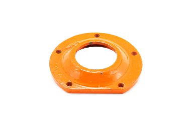 Saman balyası yedek parça piston bağlantı çubuk destek kapağı, perspektif üst görünüm beyaz arkaplan izole