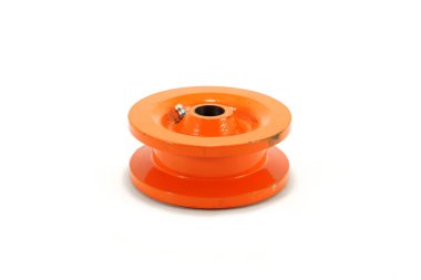 Saman balyası yedek parça iletim makarası, perspektif dikiz görüntüsü beyaz arkaplanda izole