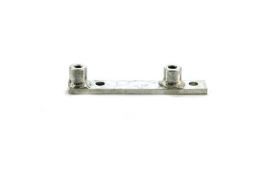 Saman balyası yedek parça iğneler destek bağlantısı, perspektif görünümü beyaz arkaplan izole