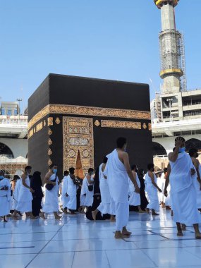 Mescid-i Haram, Mekke, Mescid-i Haram ve Mekke 'nin güzel manzarası, Mekke' nin Mekke bölgesinde, Mekke 'nin Kabe şehrini çevreleyen bir camidir..