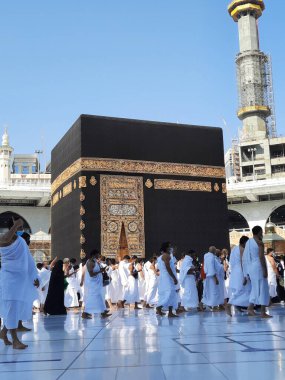 Mescid-i Haram, Mekke, Mescid-i Haram ve Mekke 'nin güzel manzarası, Mekke' nin Mekke bölgesinde, Mekke 'nin Kabe şehrini çevreleyen bir camidir..