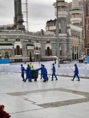 Mescid-i Haram, Mekke, Mescid-i Haram ve Mekke 'nin güzel manzarası, Mekke' nin Mekke bölgesinde, Mekke 'nin Kabe şehrini çevreleyen bir camidir..