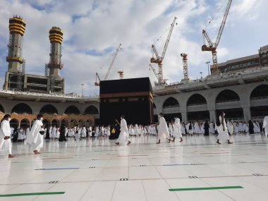 Mescid-i Haram, Mekke, Mescid-i Haram ve Mekke 'nin güzel manzarası, Mekke' nin Mekke bölgesinde, Mekke 'nin Kabe şehrini çevreleyen bir camidir..