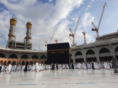 Mescid-i Haram, Mekke, Mescid-i Haram ve Mekke 'nin güzel manzarası, Mekke' nin Mekke bölgesinde, Mekke 'nin Kabe şehrini çevreleyen bir camidir..