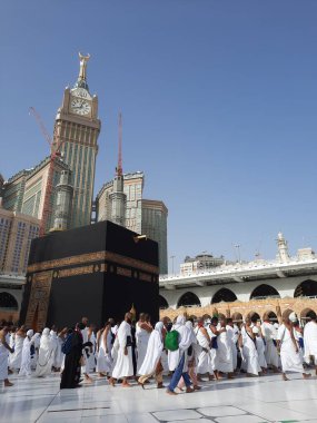 Mescid-i Haram, Mekke, Mescid-i Haram ve Mekke 'nin güzel manzarası, Mekke' nin Mekke bölgesinde, Mekke 'nin Kabe şehrini çevreleyen bir camidir..