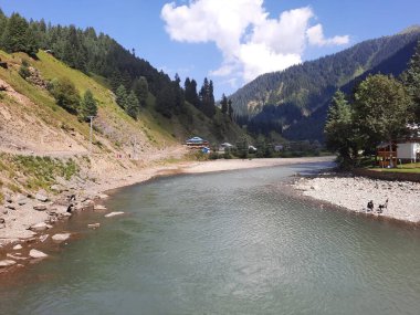 Kashmir is famous all over the world due to its natural beauty, green trees, high mountains, beautiful valleys, flowing springs, it is also called the Switzerland of the East.