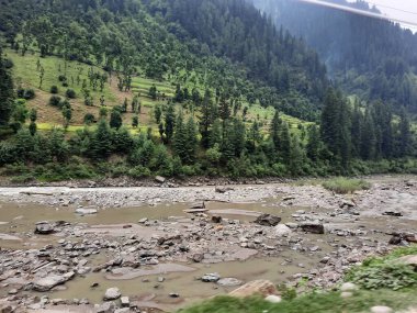 Kashmir is famous all over the world due to its natural beauty, green trees, high mountains, beautiful valleys, flowing springs, it is also called the Switzerland of the East.